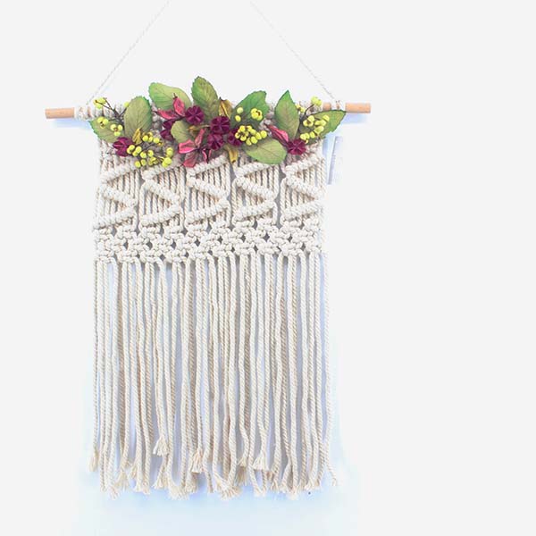 Macrame Wall Hanging with flower 18101088